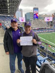 Washington Huskies - NCAA Football vs Washington State Cougars