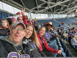 Washington Huskies - NCAA Football vs Washington State Cougars