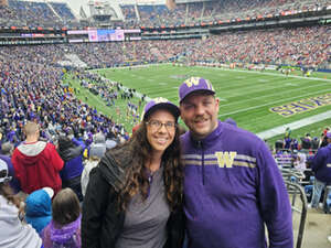 Washington Huskies - NCAA Football vs Washington State Cougars