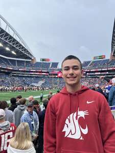 Washington Huskies - NCAA Football vs Washington State Cougars