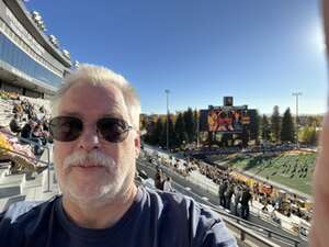 Wyoming Cowboys - NCAA Football vs Utah State Aggies