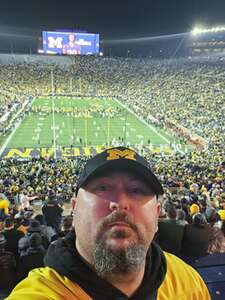 Michigan Wolverines - NCAA Football vs Michigan State Spartans