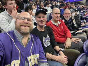 Washington Huskies - NCAA Men's Basketball vs Washington State Cougars