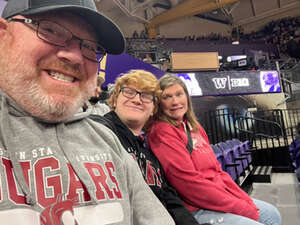 Washington Huskies - NCAA Men's Basketball vs Washington State Cougars