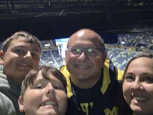 Michigan Wolverines - NCAA Men's Basketball vs Iowa Hawkeyes