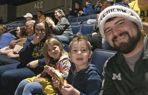 Michigan Wolverines - NCAA Men's Basketball vs Iowa Hawkeyes