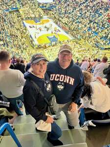 UConn Huskies - NCAA Men's Basketball vs Xavier Musketeers