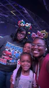Disney On Ice presents Spotlight Magic!