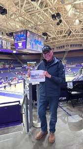 Washington Huskies - NCAA Women's Volleyball vs Washington State Cougars