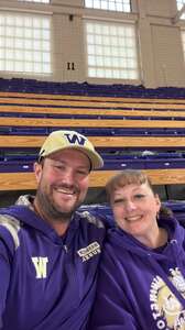 Washington Huskies - NCAA Women's Volleyball vs Washington State Cougars
