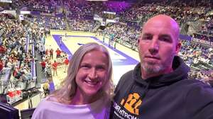 Washington Huskies - NCAA Women's Volleyball vs Washington State Cougars