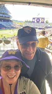 Washington Huskies - NCAA Football vs Washington State Cougars