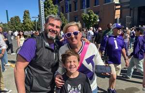 Washington Huskies - NCAA Football vs Washington State Cougars
