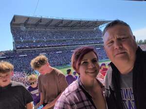 Washington Huskies - NCAA Football vs Washington State Cougars