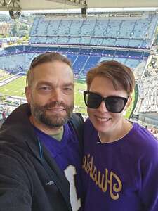 Washington Huskies - NCAA Football vs Washington State Cougars