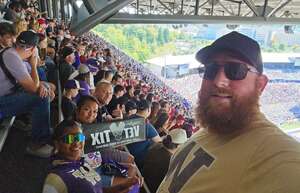 Washington Huskies - NCAA Football vs Washington State Cougars