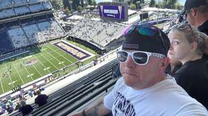 Washington Huskies - NCAA Football vs Washington State Cougars