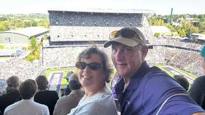 Washington Huskies - NCAA Football vs Washington State Cougars