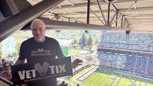 Washington Huskies - NCAA Football vs Washington State Cougars
