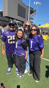 Washington Huskies - NCAA Football vs Washington State Cougars