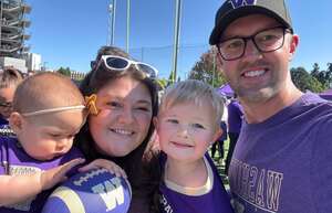 Washington Huskies - NCAA Football vs Washington State Cougars