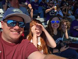 Washington Huskies - NCAA Football vs Washington State Cougars