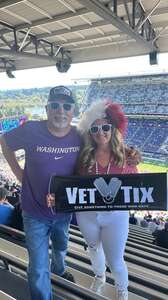 Washington Huskies - NCAA Football vs Washington State Cougars
