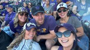 Washington Huskies - NCAA Football vs Washington State Cougars
