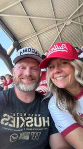 Washington Huskies - NCAA Football vs Washington State Cougars