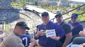 Washington Huskies - NCAA Football vs Washington State Cougars