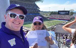 Washington Huskies - NCAA Football vs Washington State Cougars