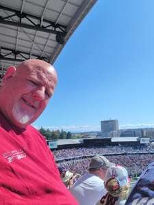 Washington Huskies - NCAA Football vs Washington State Cougars