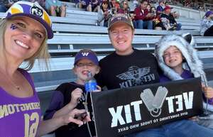 Washington Huskies - NCAA Football vs Washington State Cougars