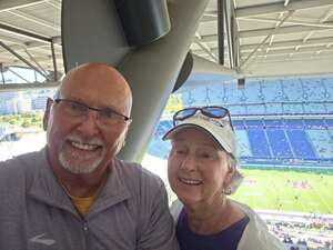 Washington Huskies - NCAA Football vs Washington State Cougars