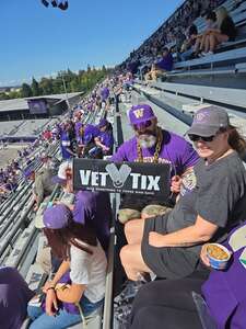 Washington Huskies - NCAA Football vs Washington State Cougars