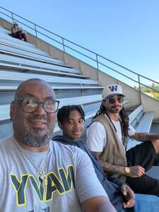 Washington Huskies - NCAA Football vs Washington State Cougars