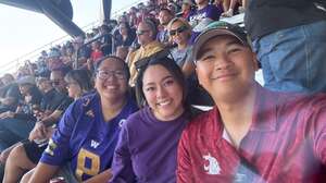 Washington Huskies - NCAA Football vs Washington State Cougars