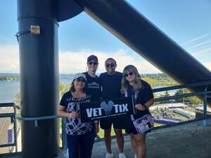Washington Huskies - NCAA Football vs Washington State Cougars