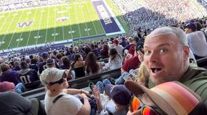 Washington Huskies - NCAA Football vs Washington State Cougars