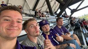 Washington Huskies - NCAA Football vs Washington State Cougars