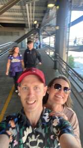 Washington Huskies - NCAA Football vs Washington State Cougars