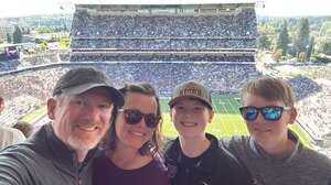 Washington Huskies - NCAA Football vs Washington State Cougars