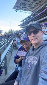 Washington Huskies - NCAA Football vs Washington State Cougars