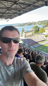 Washington Huskies - NCAA Football vs Washington State Cougars