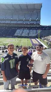 Washington Huskies - NCAA Football vs Washington State Cougars