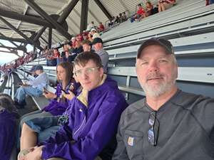 Washington Huskies - NCAA Football vs Washington State Cougars