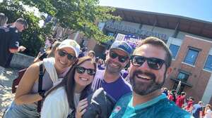 Washington Huskies - NCAA Football vs Washington State Cougars
