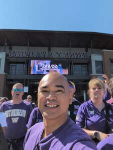 Washington Huskies - NCAA Football vs Washington State Cougars