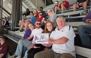 Washington Huskies - NCAA Football vs Washington State Cougars