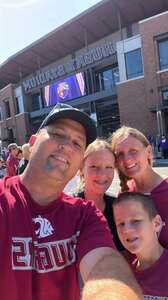 Washington Huskies - NCAA Football vs Washington State Cougars